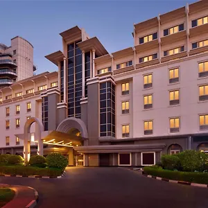 Hotell Mövenpick Hotel&apartments Dubai